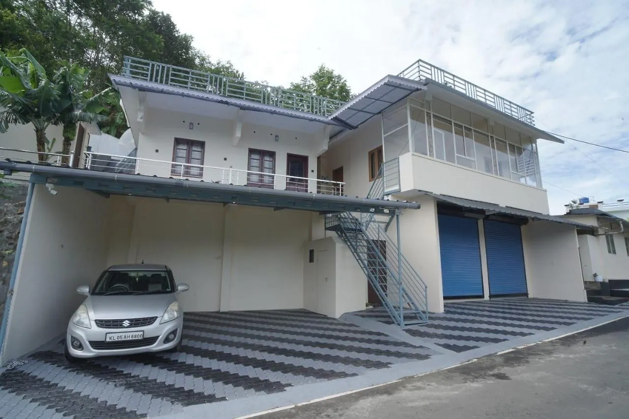 بيت للعطل Swasthika Homes Pīrmed